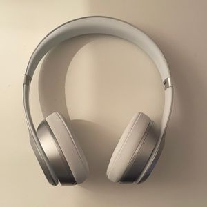 Beats Solo Wireless Headphones